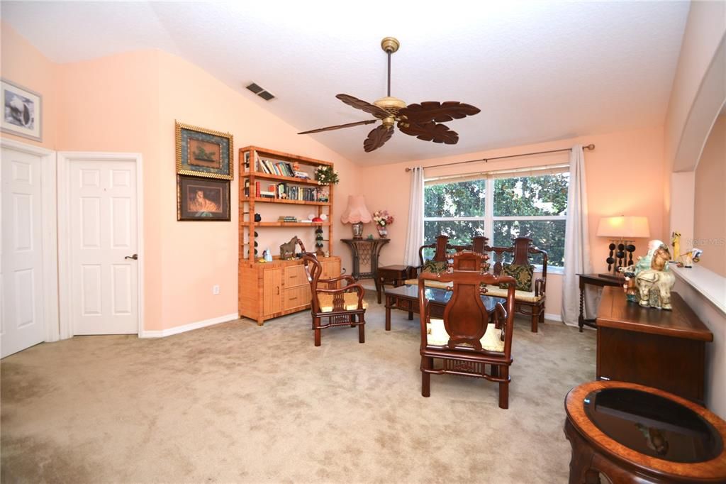 Active With Contract: $399,900 (4 beds, 2 baths, 2884 Square Feet)