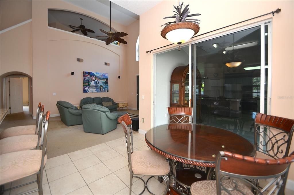 Active With Contract: $399,900 (4 beds, 2 baths, 2884 Square Feet)