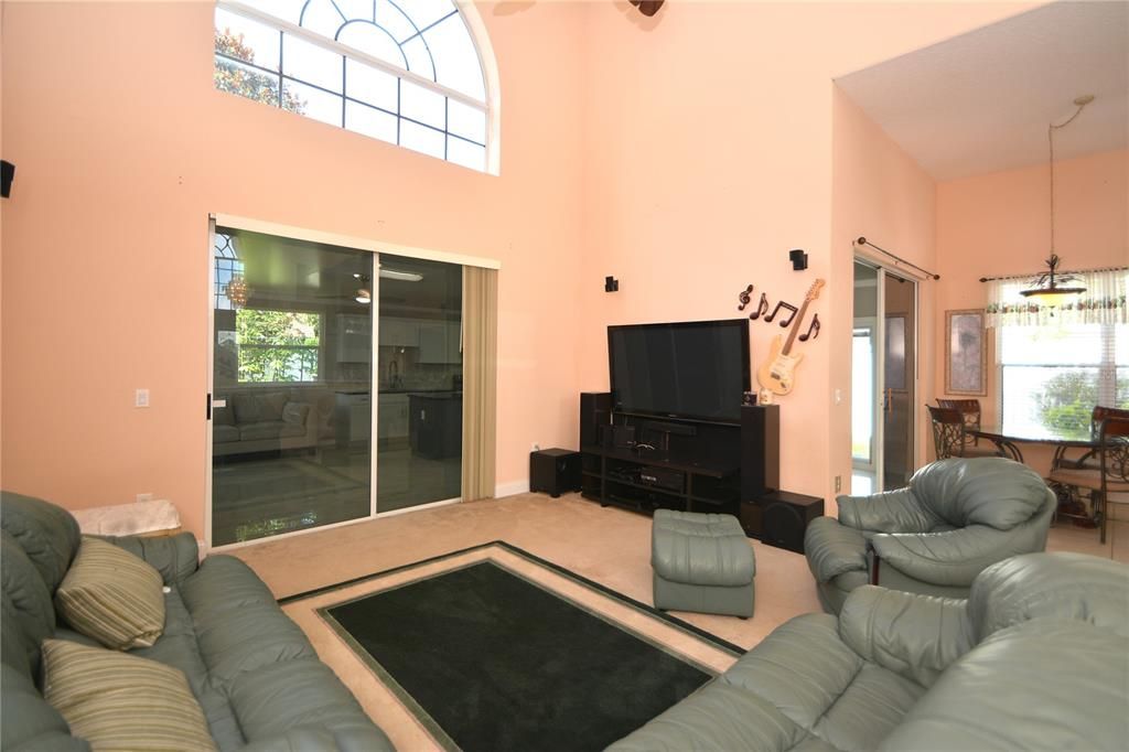 Active With Contract: $399,900 (4 beds, 2 baths, 2884 Square Feet)