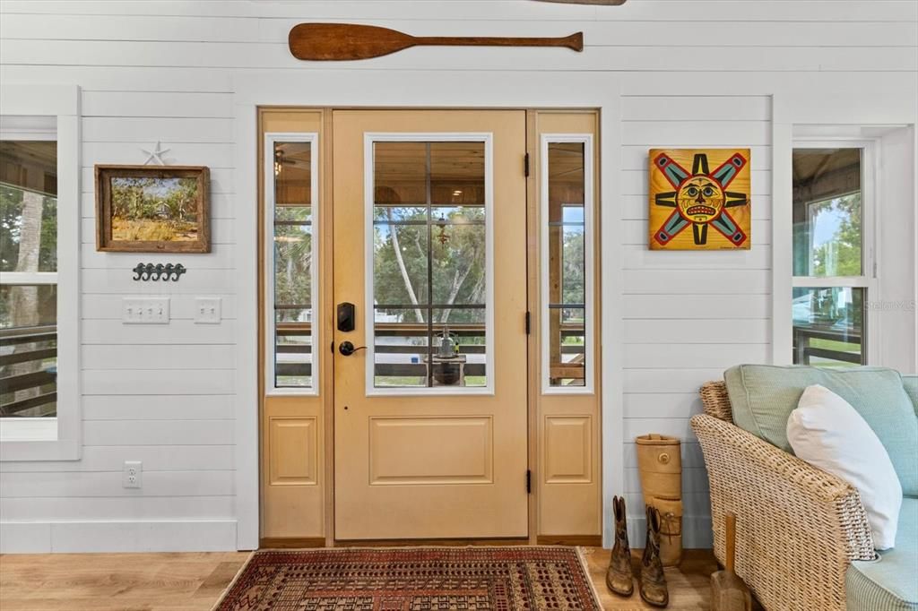 Active With Contract: $565,000 (2 beds, 2 baths, 972 Square Feet)