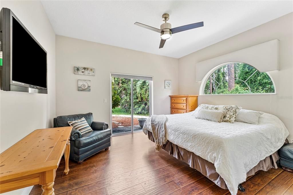 En Venta: $565,000 (3 camas, 2 baños, 2370 Pies cuadrados)