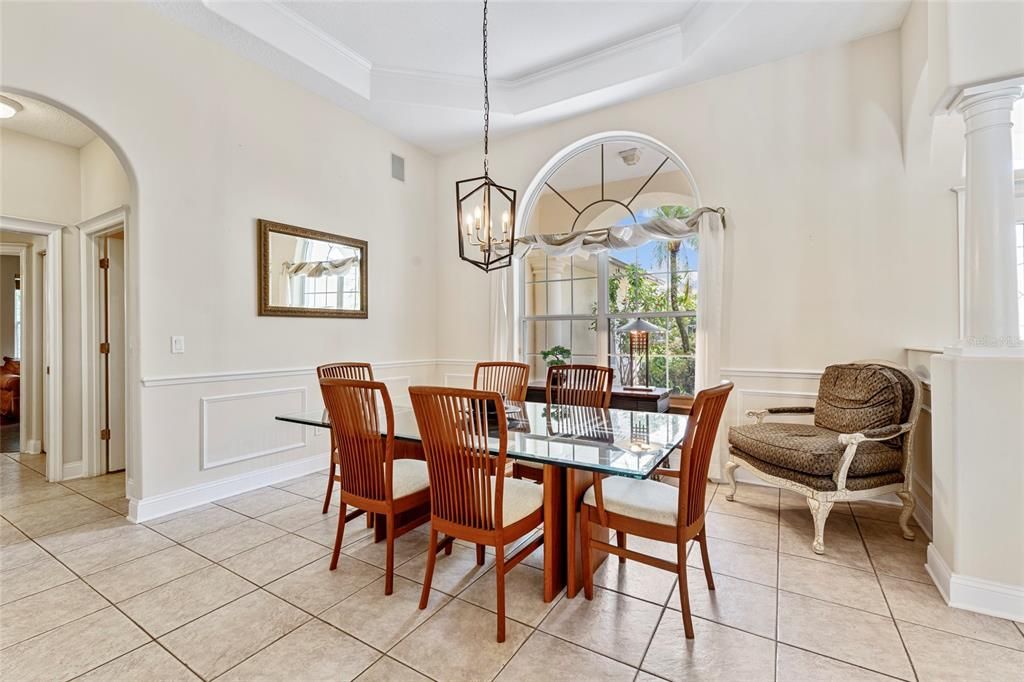 En Venta: $565,000 (3 camas, 2 baños, 2370 Pies cuadrados)