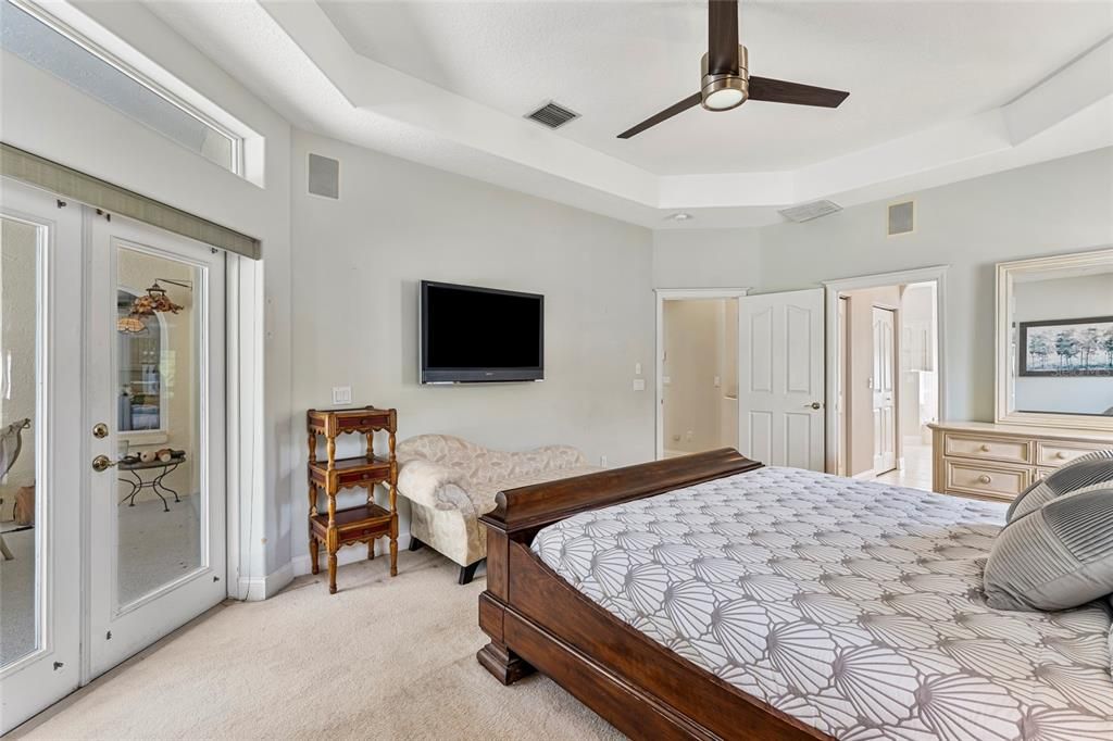 En Venta: $565,000 (3 camas, 2 baños, 2370 Pies cuadrados)