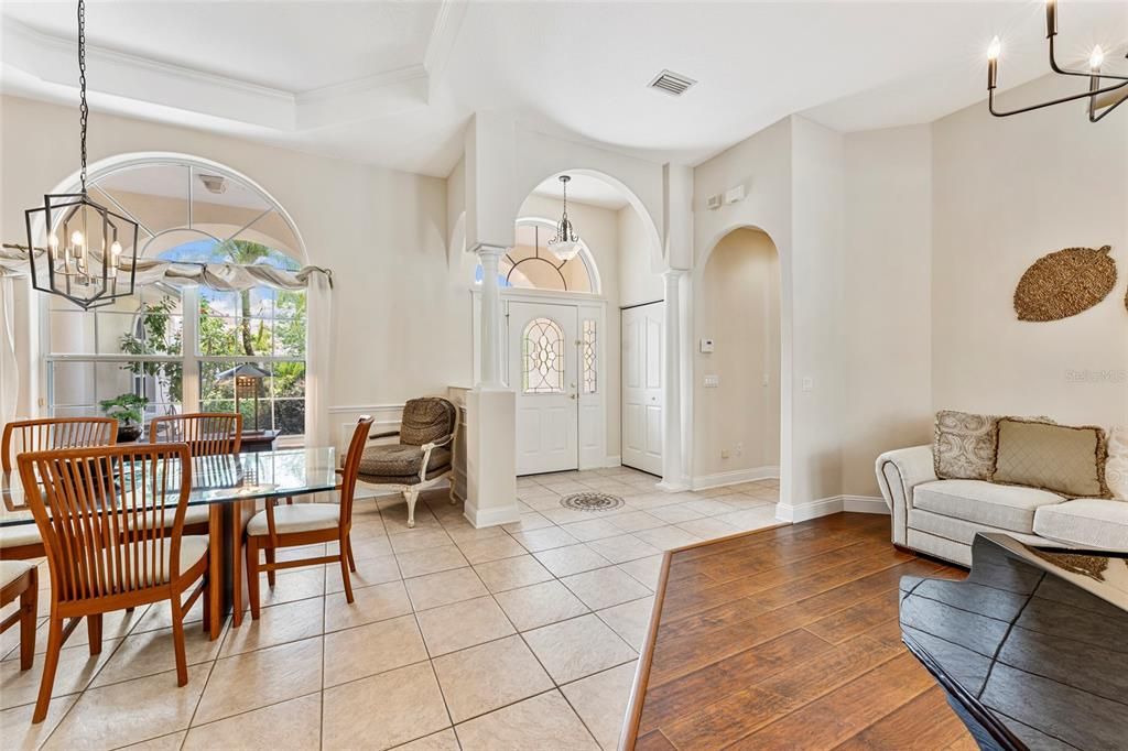 En Venta: $565,000 (3 camas, 2 baños, 2370 Pies cuadrados)