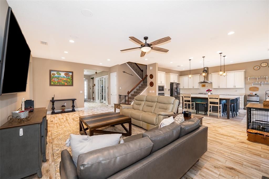 待售: $790,000 (4 贝兹, 3 浴室, 3681 平方英尺)