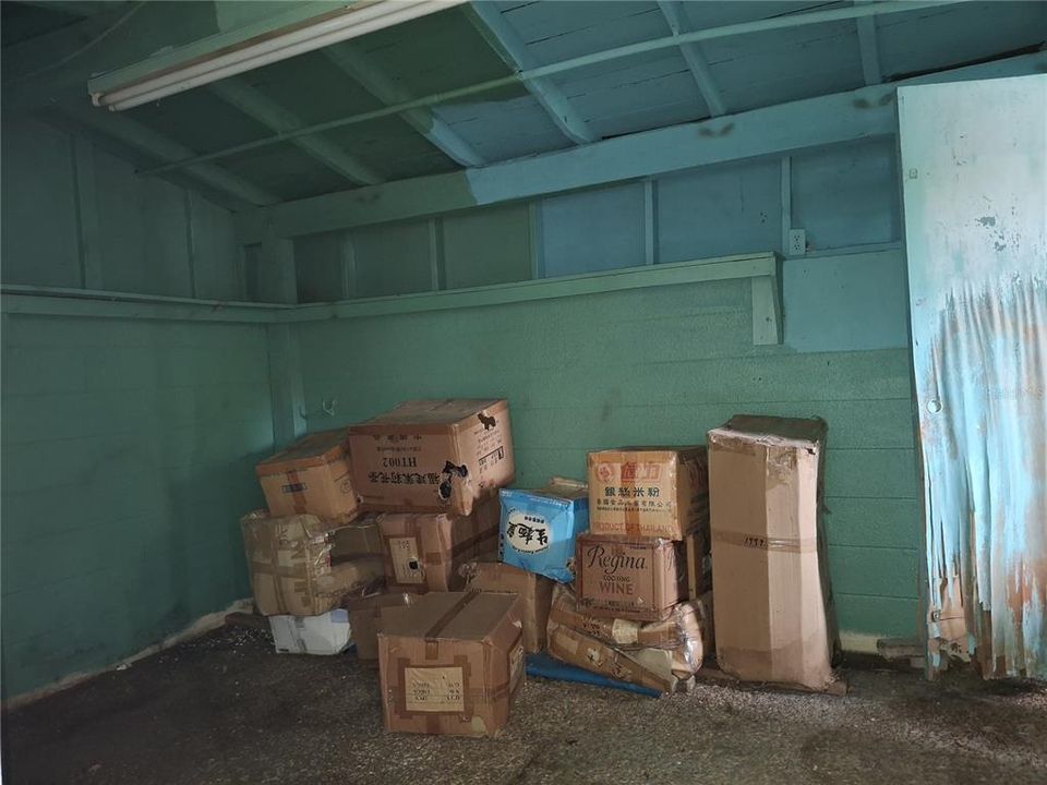 For Sale: $285,000 (5 beds, 3 baths, 2822 Square Feet)