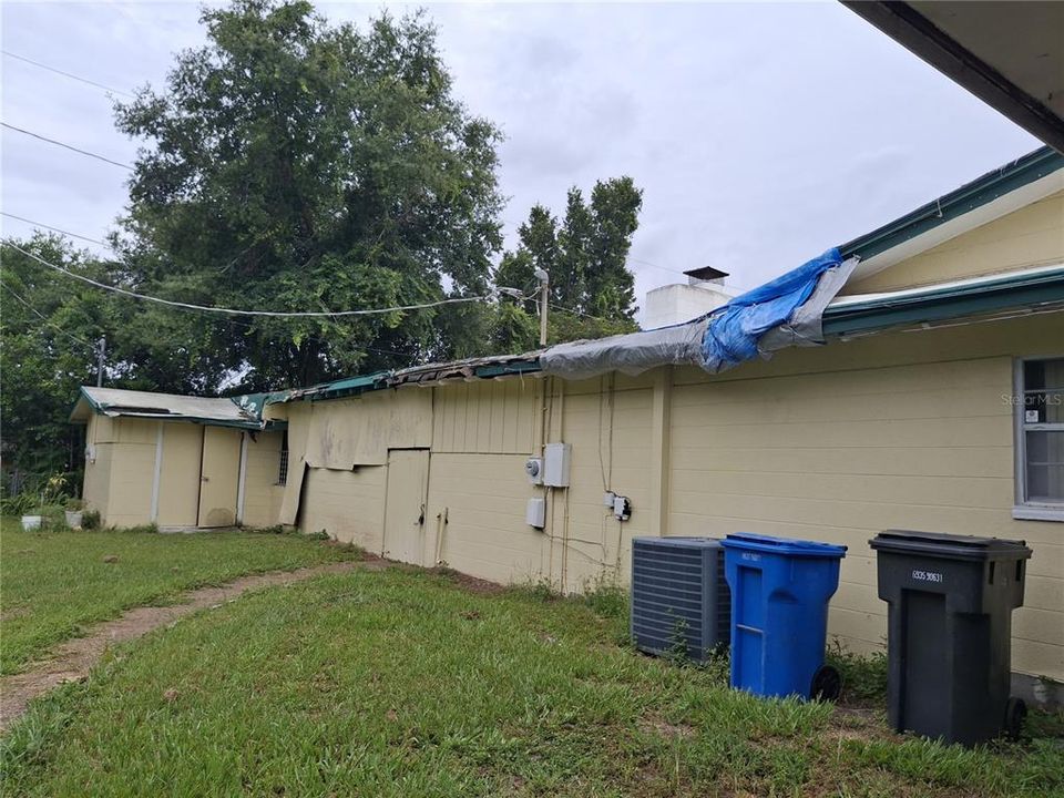 For Sale: $285,000 (5 beds, 3 baths, 2822 Square Feet)