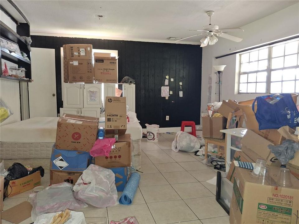 For Sale: $285,000 (5 beds, 3 baths, 2822 Square Feet)