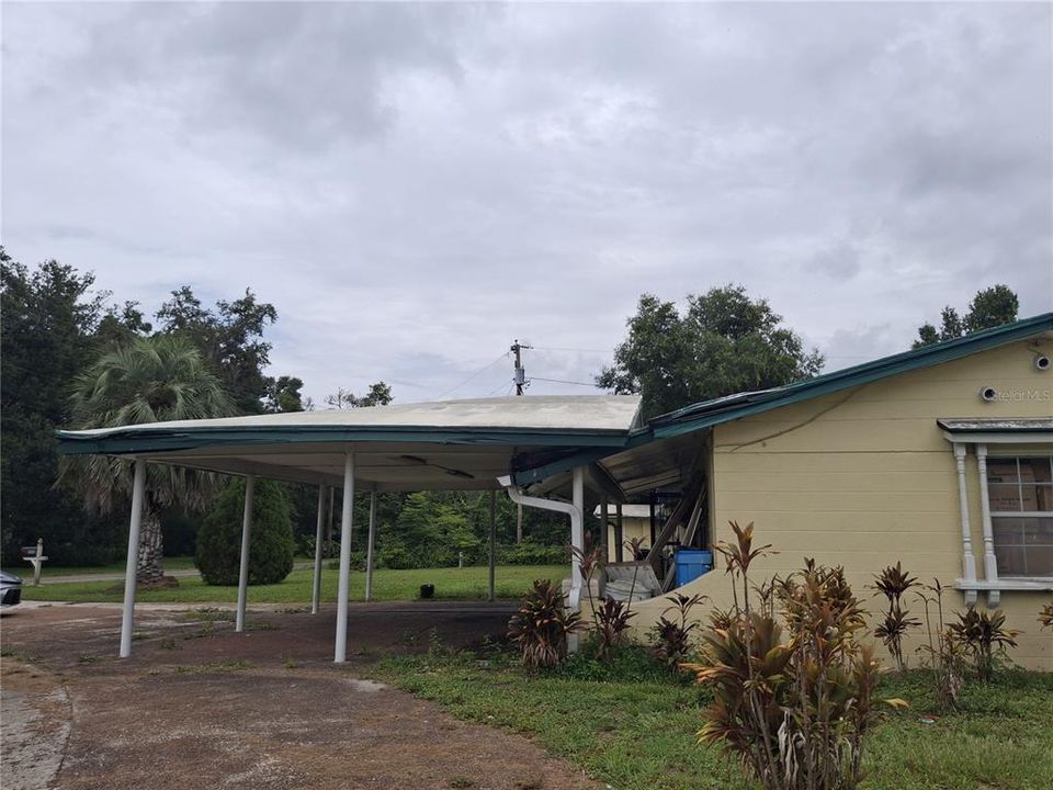 For Sale: $285,000 (5 beds, 3 baths, 2822 Square Feet)