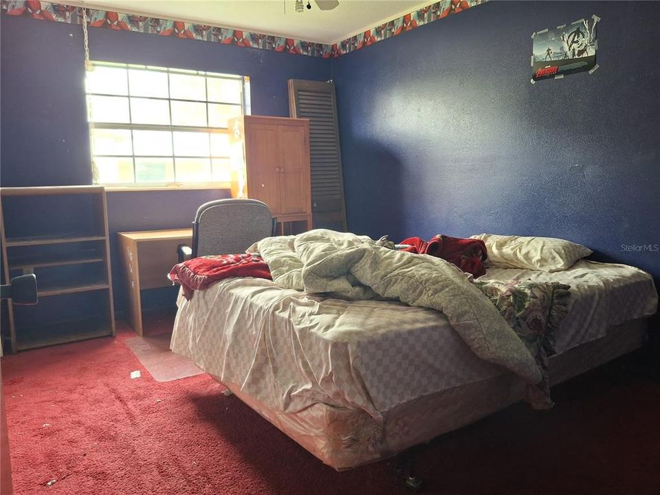 For Sale: $285,000 (5 beds, 3 baths, 2822 Square Feet)