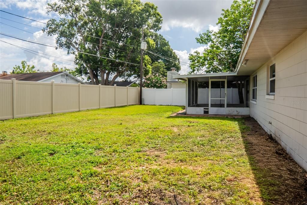 En Venta: $409,000 (3 camas, 2 baños, 1516 Pies cuadrados)