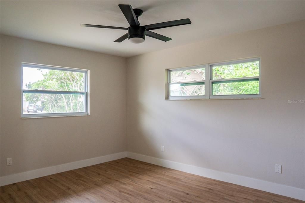 En Venta: $409,000 (3 camas, 2 baños, 1516 Pies cuadrados)