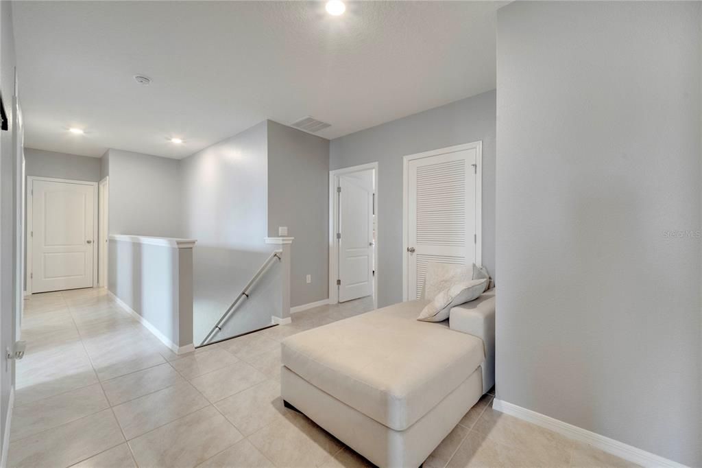 待售: $480,000 (4 贝兹, 2 浴室, 2235 平方英尺)