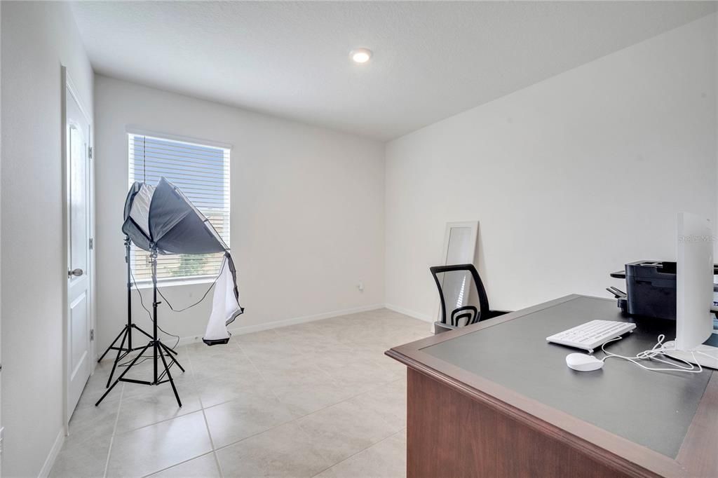 待售: $480,000 (4 贝兹, 2 浴室, 2235 平方英尺)