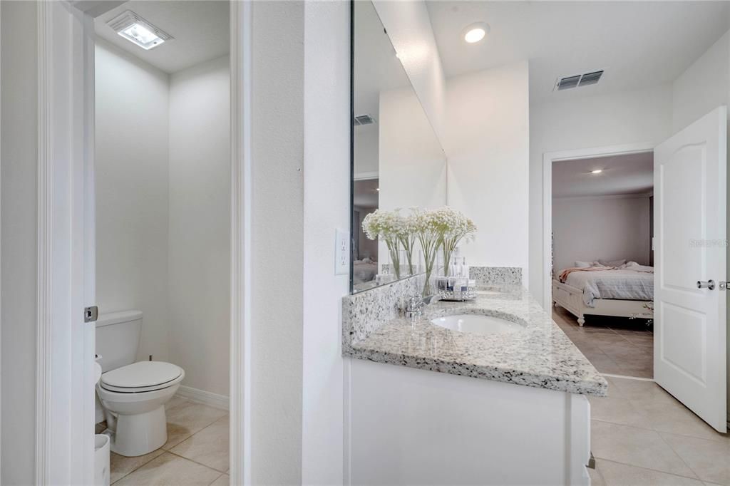 待售: $480,000 (4 贝兹, 2 浴室, 2235 平方英尺)