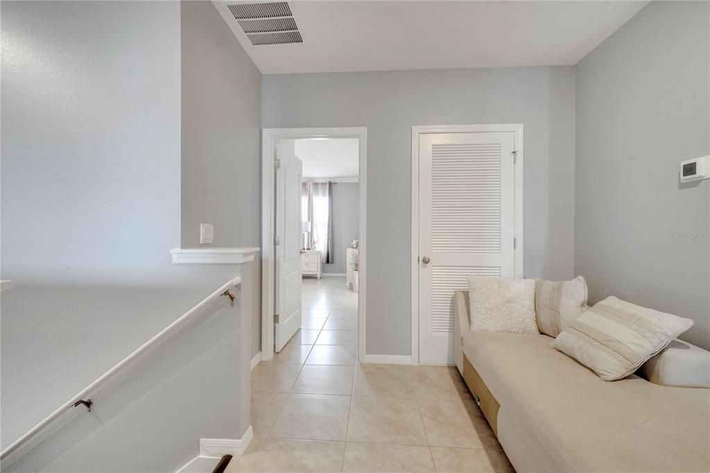 待售: $480,000 (4 贝兹, 2 浴室, 2235 平方英尺)