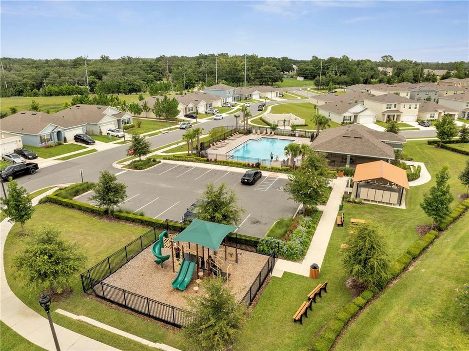 待售: $480,000 (4 贝兹, 2 浴室, 2235 平方英尺)