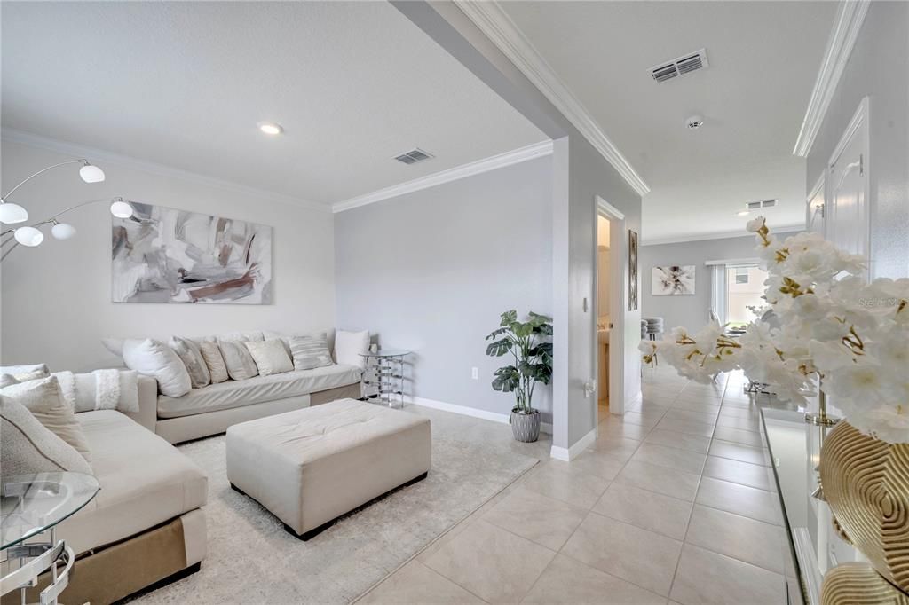 待售: $480,000 (4 贝兹, 2 浴室, 2235 平方英尺)