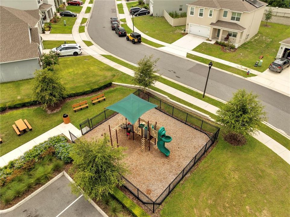 待售: $480,000 (4 贝兹, 2 浴室, 2235 平方英尺)