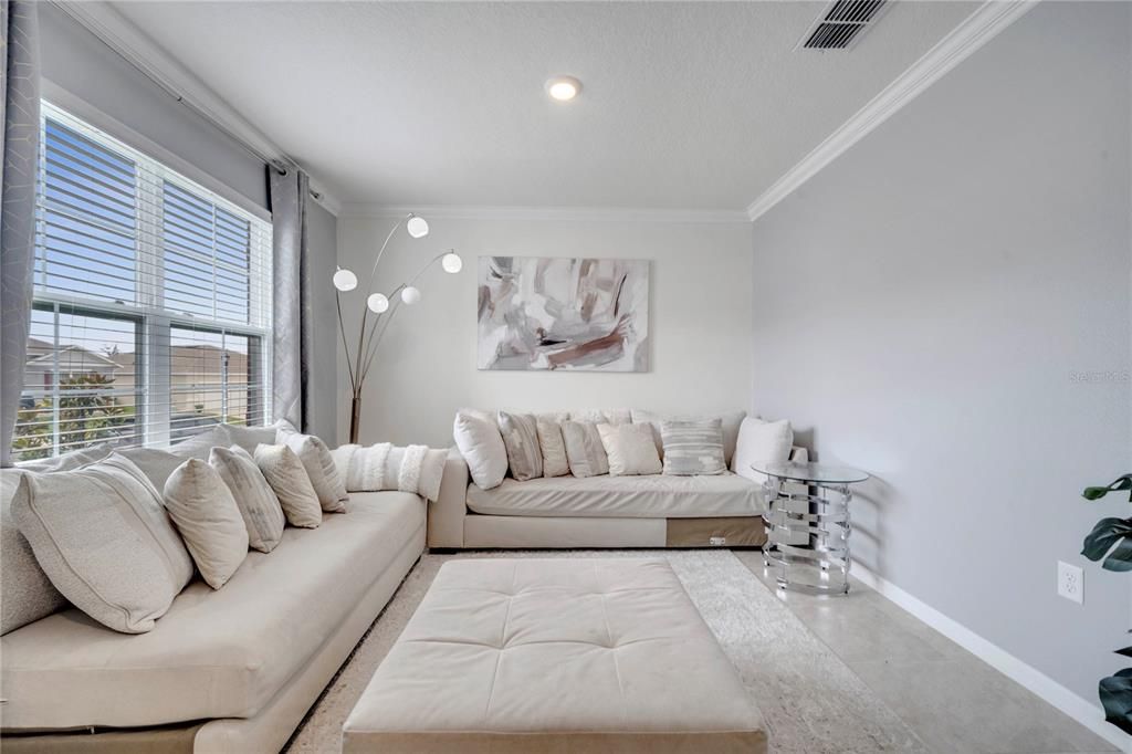 待售: $480,000 (4 贝兹, 2 浴室, 2235 平方英尺)