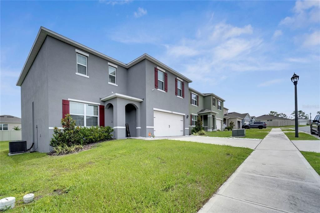 待售: $480,000 (4 贝兹, 2 浴室, 2235 平方英尺)