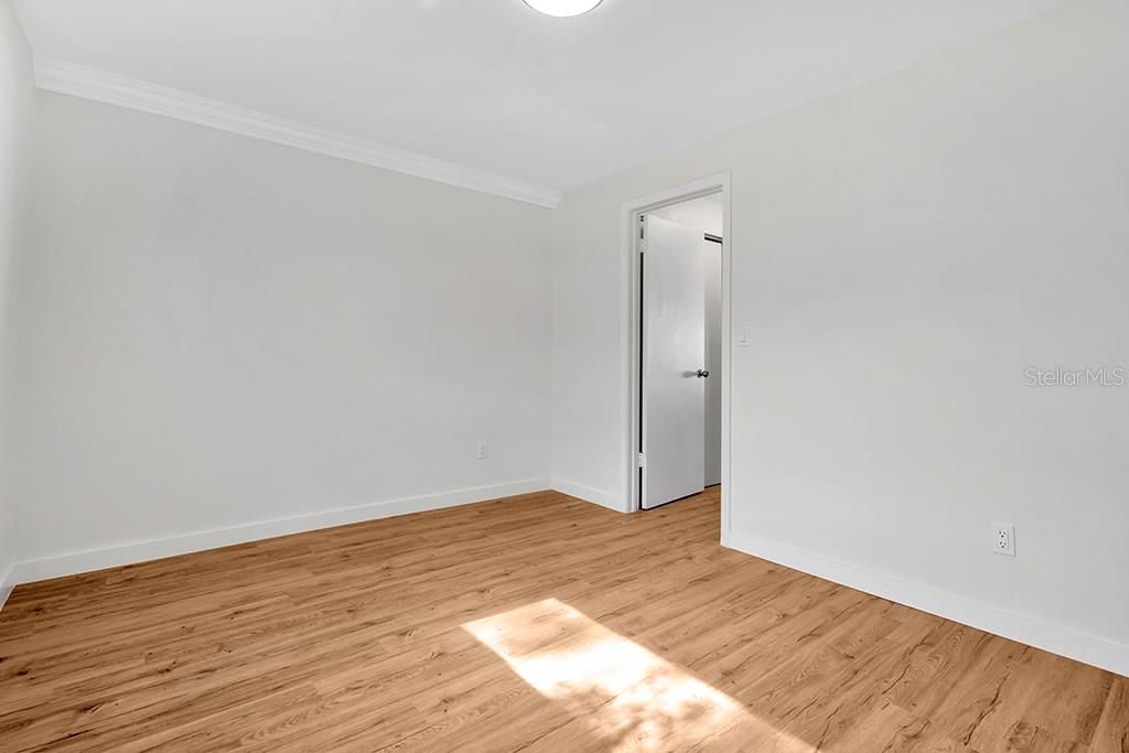 出租: $1,395 (1 贝兹, 1 浴室, 550 平方英尺)