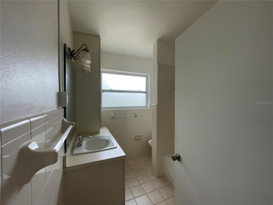 На продажу: $499,900 (3 спален, 2 ванн, 1715 Квадратных фут)