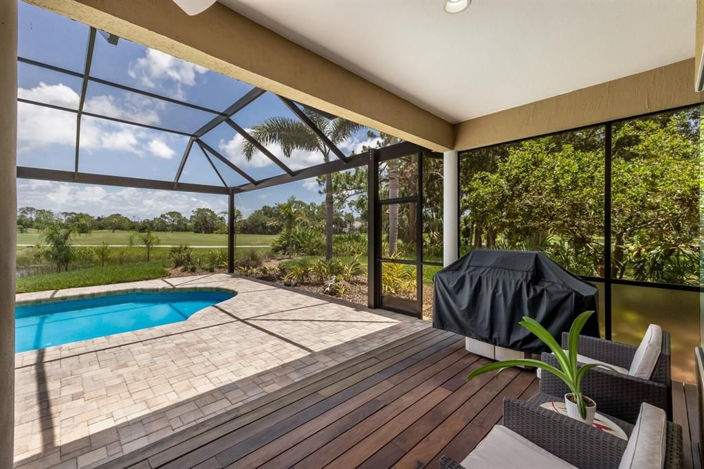 Active With Contract: $1,150,000 (3 beds, 2 baths, 2902 Square Feet)