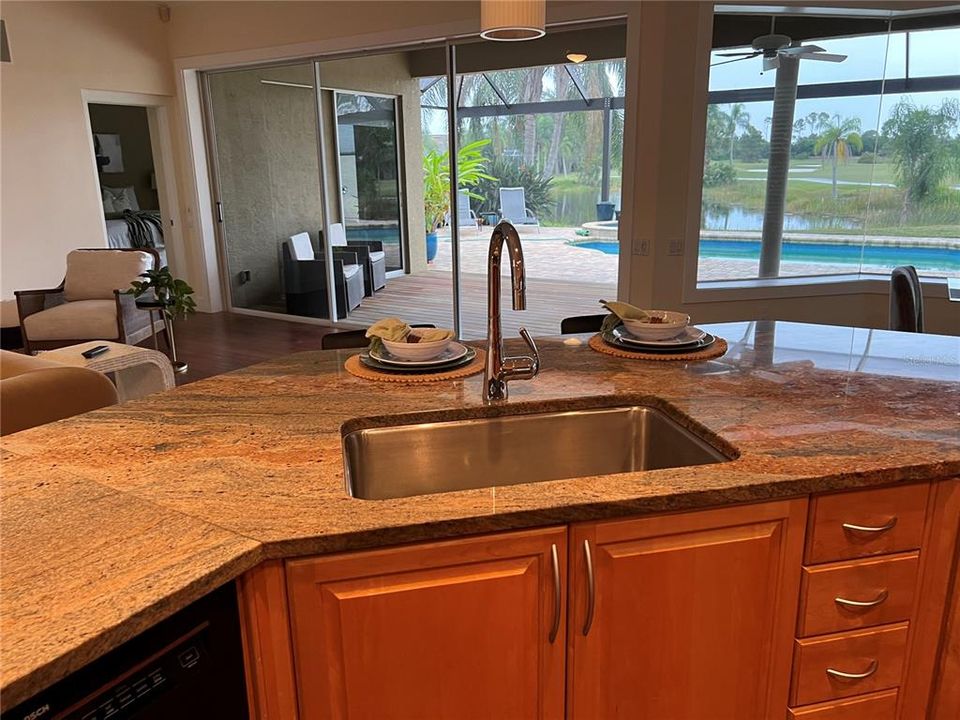 Active With Contract: $1,150,000 (3 beds, 2 baths, 2902 Square Feet)