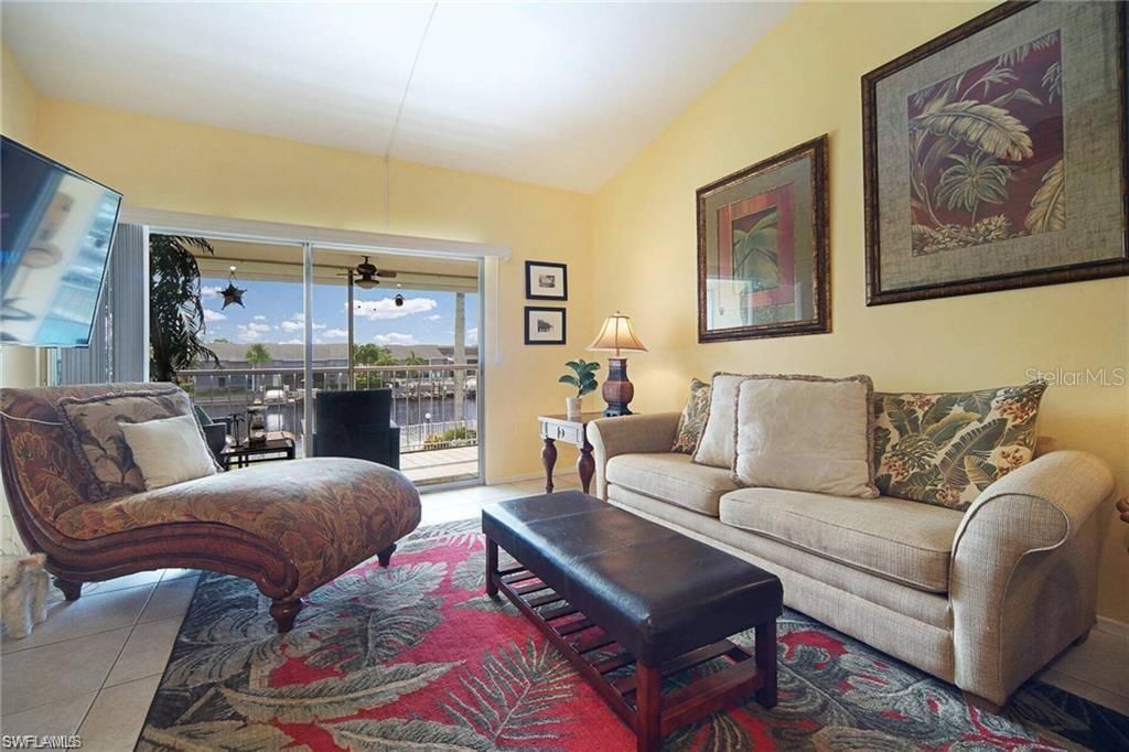 For Rent: $4,000 (2 beds, 2 baths, 1117 Square Feet)