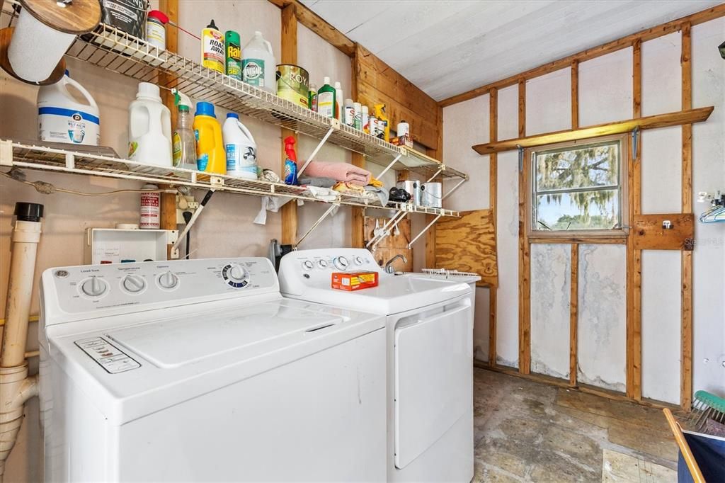 Activo con contrato: $190,000 (2 camas, 2 baños, 1332 Pies cuadrados)