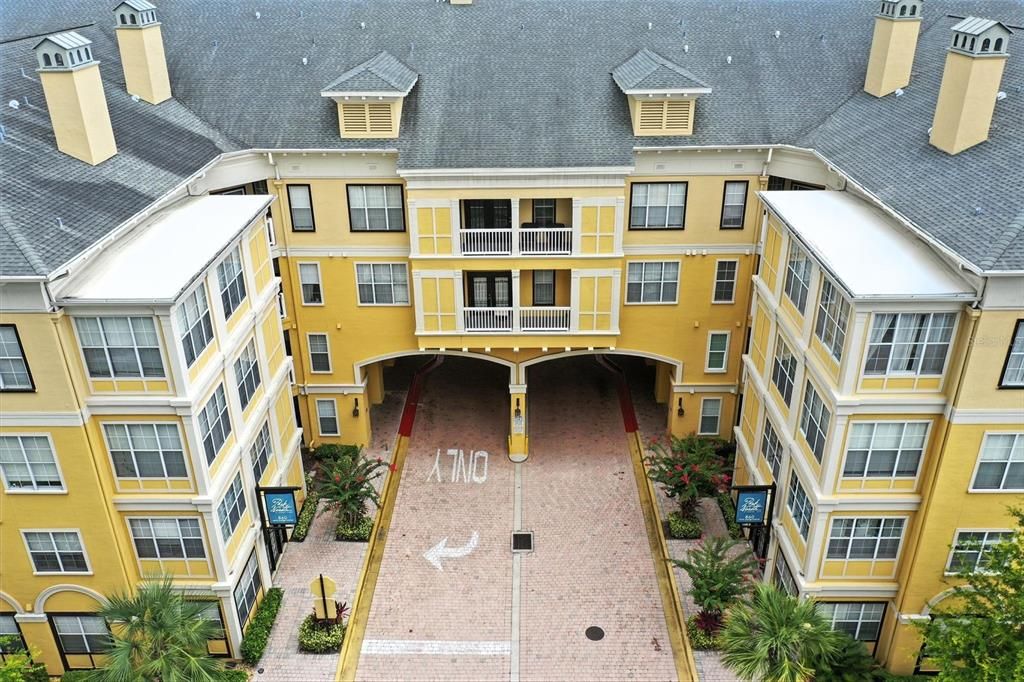 For Sale: $290,000 (2 beds, 2 baths, 1004 Square Feet)