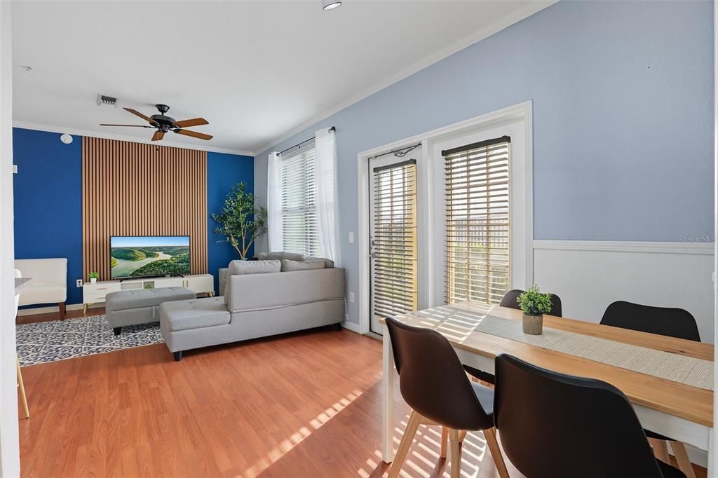 For Sale: $290,000 (2 beds, 2 baths, 1004 Square Feet)