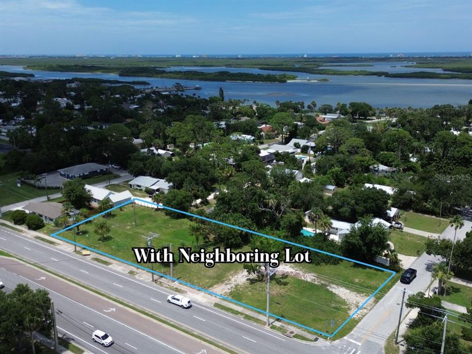 En Venta: $170,000 (0.43 acres)