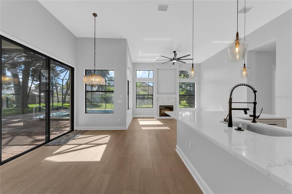 En Venta: $739,900 (5 camas, 4 baños, 3483 Pies cuadrados)