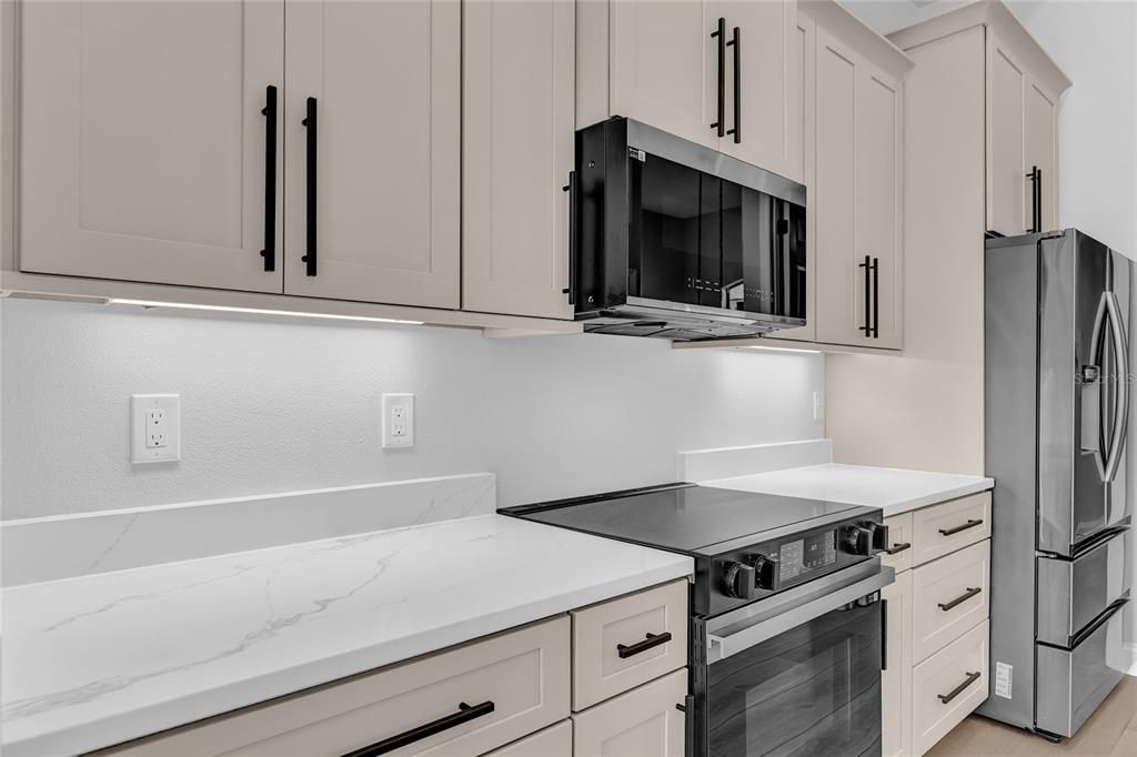 En Venta: $739,900 (5 camas, 4 baños, 3483 Pies cuadrados)