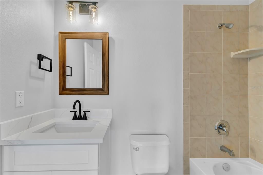 En Venta: $739,900 (5 camas, 4 baños, 3483 Pies cuadrados)