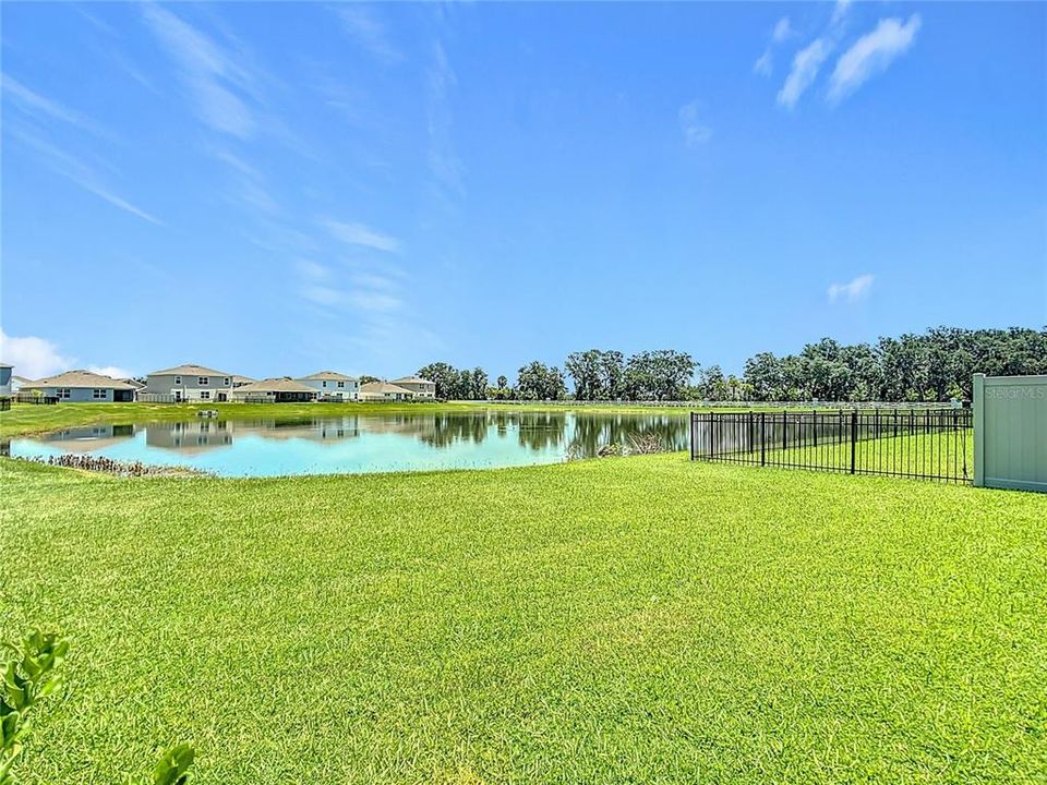 En Venta: $379,900 (4 camas, 2 baños, 2035 Pies cuadrados)