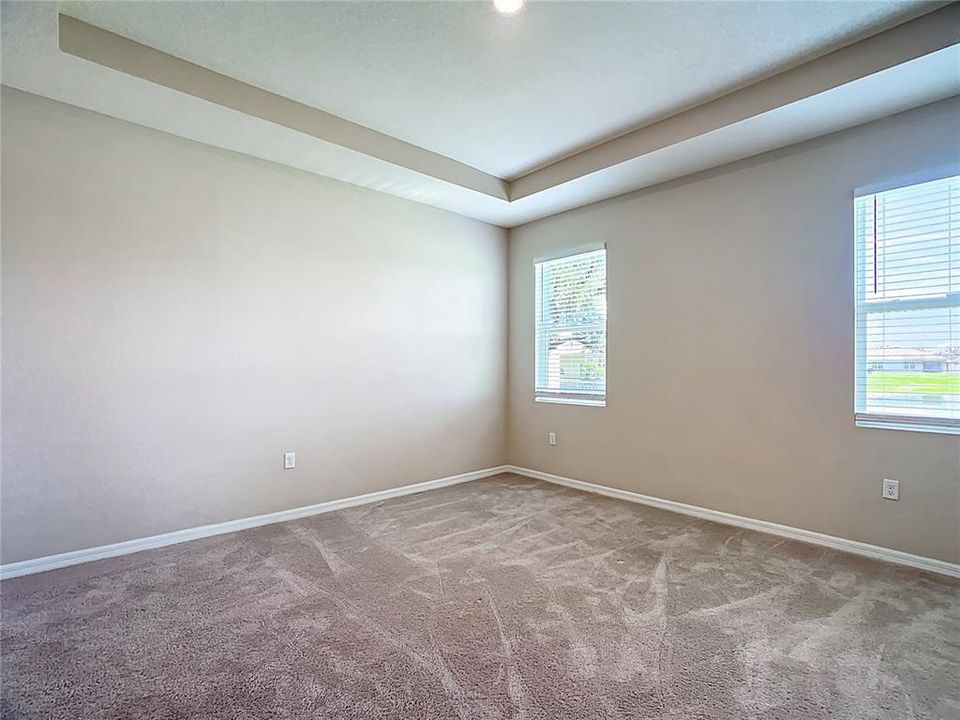 En Venta: $379,900 (4 camas, 2 baños, 2035 Pies cuadrados)