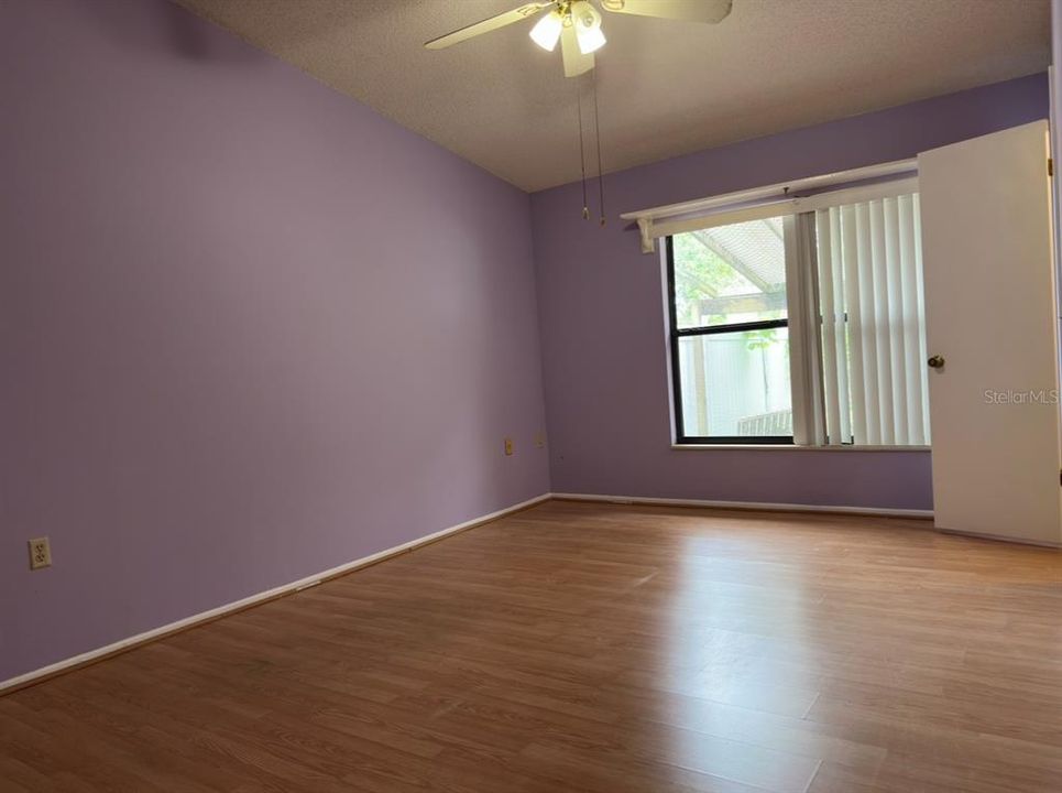 For Sale: $225,000 (2 beds, 2 baths, 1003 Square Feet)