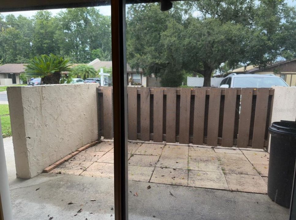 For Sale: $225,000 (2 beds, 2 baths, 1003 Square Feet)