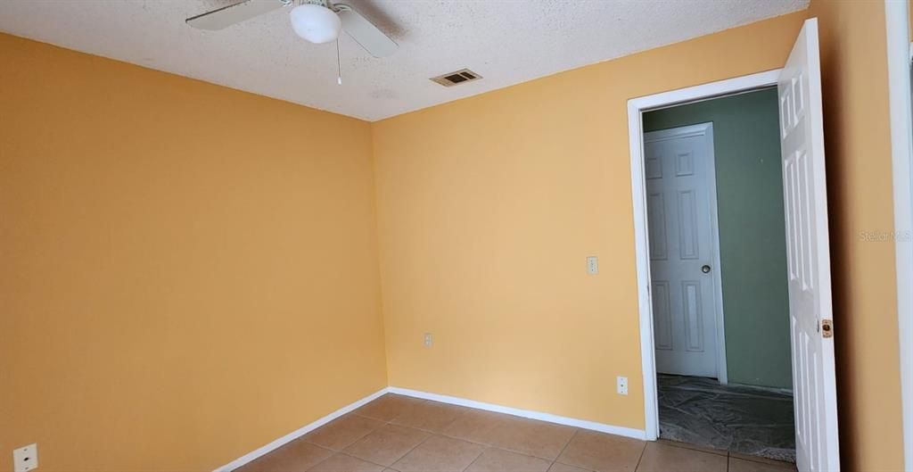 For Sale: $225,000 (2 beds, 2 baths, 1003 Square Feet)