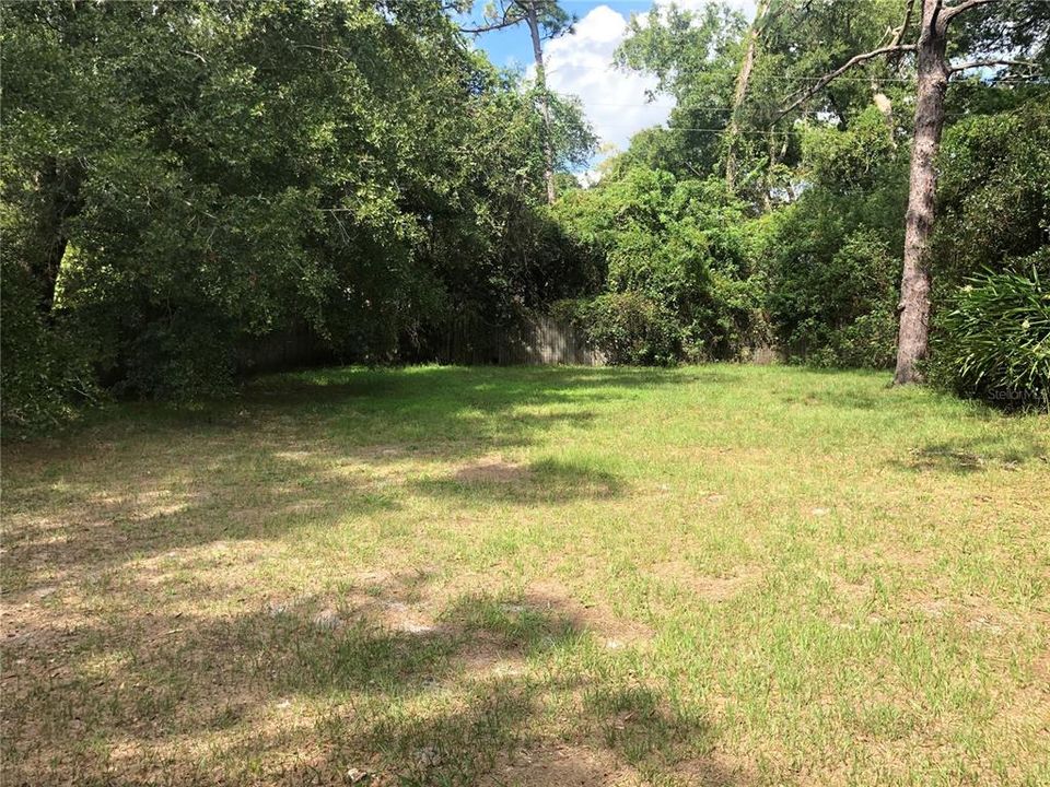 Под контрактом: $279,999 (3 спален, 2 ванн, 1052 Квадратных фут)