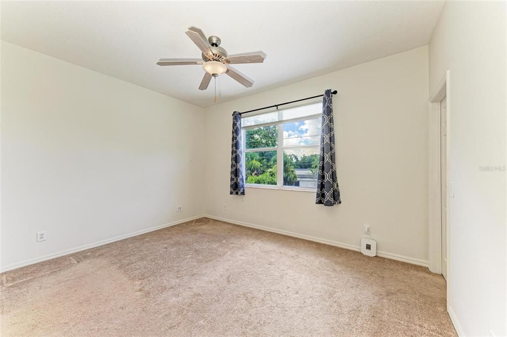 На продажу: $269,900 (3 спален, 2 ванн, 1378 Квадратных фут)