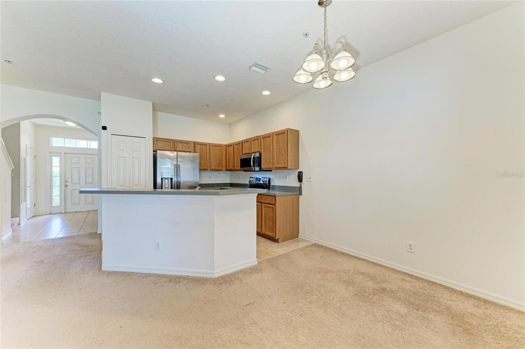 На продажу: $269,900 (3 спален, 2 ванн, 1378 Квадратных фут)