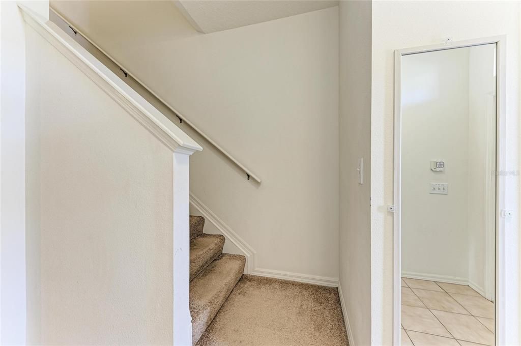 На продажу: $269,900 (3 спален, 2 ванн, 1378 Квадратных фут)