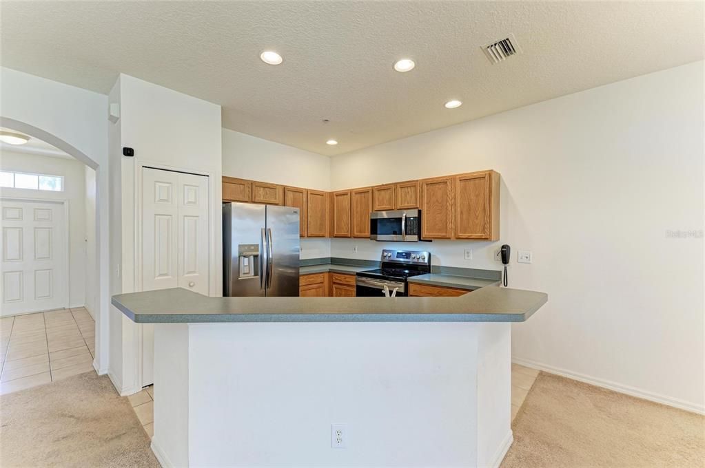 На продажу: $269,900 (3 спален, 2 ванн, 1378 Квадратных фут)