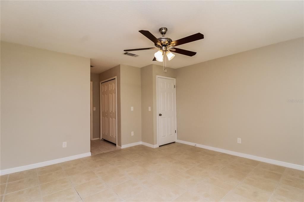 Active With Contract: $2,365 (3 beds, 2 baths, 1688 Square Feet)