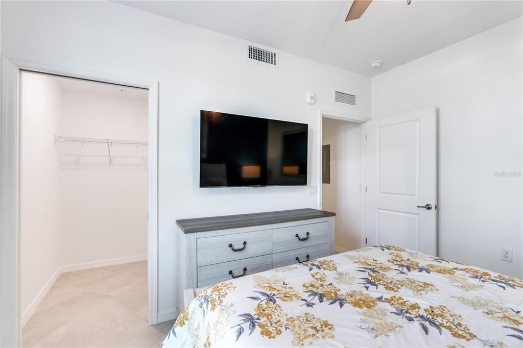 For Rent: $2,500 (2 beds, 2 baths, 1655 Square Feet)