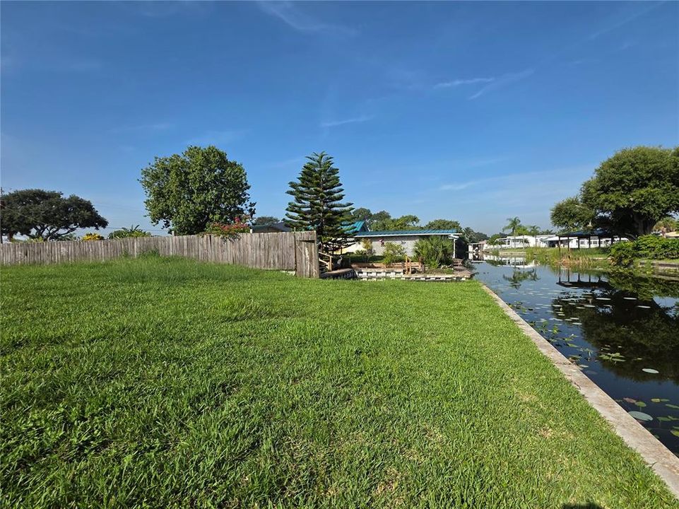 待售: $159,900 (0.40 acres)